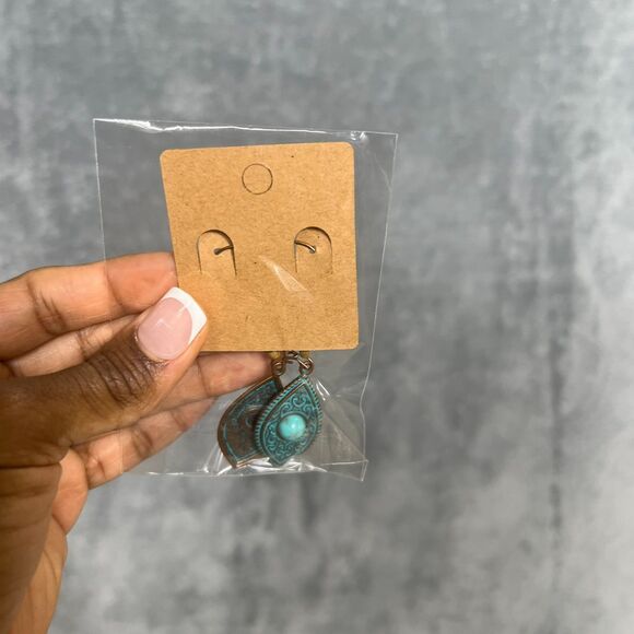 Boho Gypsy Patina Drop Earrings (Turquoise Verdigris) - Picture 4 of 6